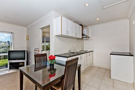 Photo of property in 16 Andara Close, Pinehill, Auckland, 0632