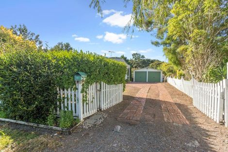 Photo of property in 44 Waikoukou Valley Road, Waimauku, 0812