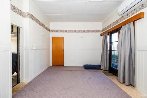 Photo of property in 28 Leonard Street, Waimate, 7924