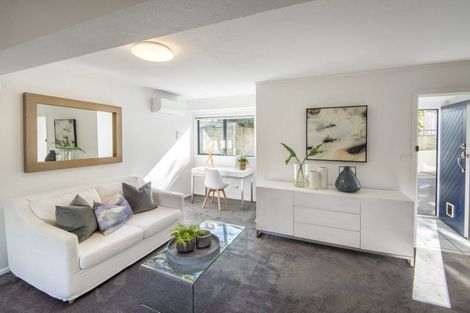 Photo of property in 2/27 Northboro Road, Hauraki, Auckland, 0622