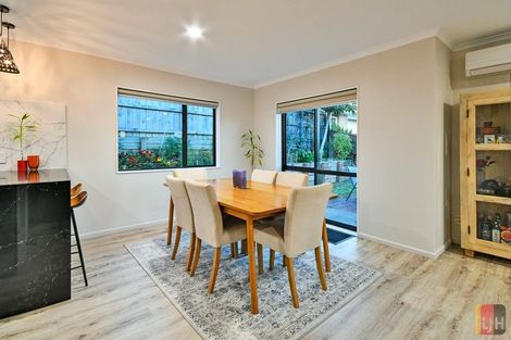 Photo of property in 51 Castlefinn Drive, Weymouth, Auckland, 2103