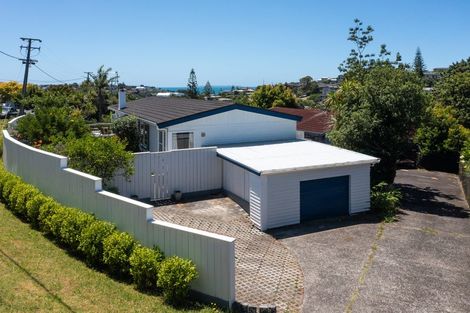 Photo of property in 1/46 Matipo Road, Mairangi Bay, Auckland, 0630