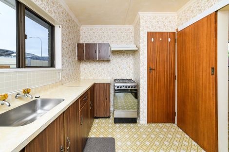 Photo of property in 2 Bethel Court, Milson, Palmerston North, 4414