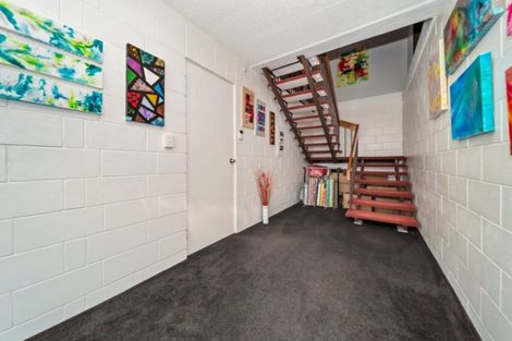 Photo of property in 20 Tiverton Crescent, Whalers Gate, New Plymouth, 4310