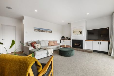 Photo of property in 6 Manuwai Road, Torbay, Auckland, 0630