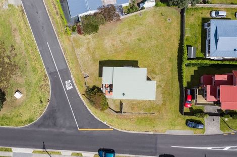 Photo of property in 203 Winifred Avenue, Whangamata, 3620