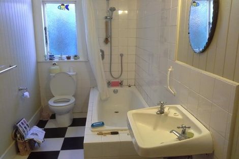 Photo of property in 112b Hine Street, New Plymouth, 4310