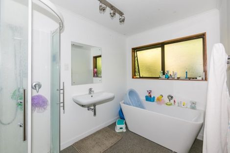 Photo of property in 42 James Cook Street, Havelock North, 4130