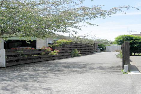 Photo of property in 32 South Street, Feilding, 4702