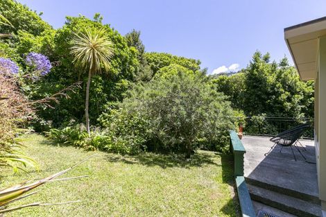 Photo of property in 6 Travers Street, Vogeltown, Wellington, 6021