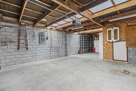 Photo of property in 18 Hine Street, New Plymouth, 4310