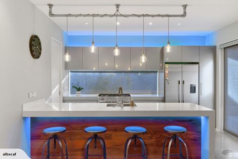 Photo of property in 21 Van Rixel Drive, Kumeu, 0810