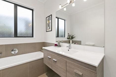 Photo of property in 82 Landing Drive, Pyes Pa, Tauranga, 3112