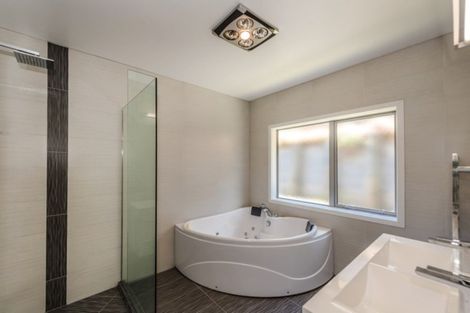 Photo of property in 11 Castleton Way, Flagstaff, Hamilton, 3210