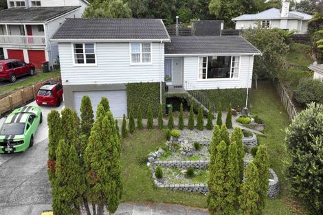 Photo of property in 4 Rembrandt Avenue, Tawa, Wellington, 5028