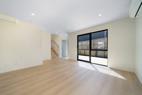 Photo of property in 7/16 Hewlett Road, Massey, Auckland, 0614