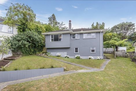 Photo of property in 14 Greer Crescent, Tawa, Wellington, 5028
