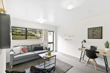Photo of property in 4/8 City View Terrace, Birkenhead, Auckland, 0626
