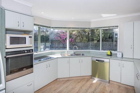 Photo of property in 14 Halcione Close, Flagstaff, Hamilton, 3210