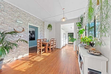 Photo of property in 6929 South Road, Warea, New Plymouth, 4381