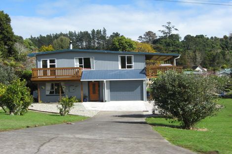 Photo of property in 49 Ngakoti Street, Urenui, 4375