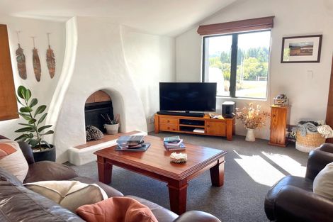 Photo of property in 2 Arklow Street, Albert Town, Wanaka, 9305