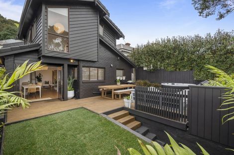 Photo of property in 1/92 Victoria Road, Devonport, Auckland, 0624