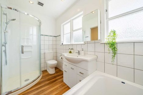 Photo of property in 28 Kashmir Avenue, Clouston Park, Upper Hutt, 5018