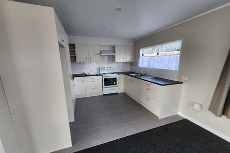 Photo of property in 1/14 Nerissa Place, Randwick Park, Auckland, 2105