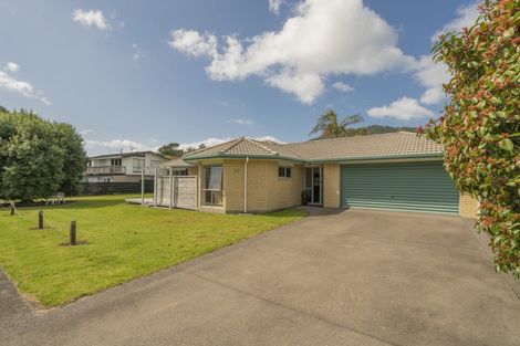 Photo of property in 49 Jubilee Drive, Pauanui, Hikuai, 3579