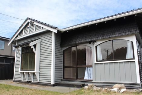 Photo of property in 37 Lonsdale Street, New Brighton, Christchurch, 8083