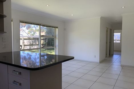 Photo of property in 27a Swanson Road, Henderson, Auckland, 0610