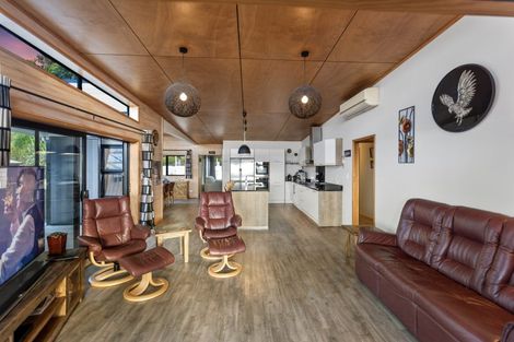 Photo of property in 48 Estuary View Road, Welcome Bay, Tauranga, 3112