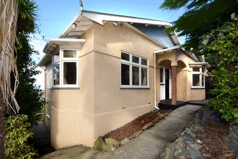 Photo of property in 33 Forfar Street, Clyde Hill, Dunedin, 9011
