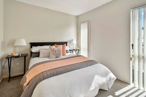 Photo of property in 9 Bezar Place, Flat Bush, Auckland, 2016