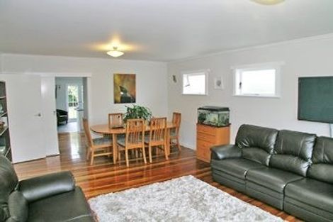 Photo of property in 41 Collins Avenue, Tawa, Wellington, 5028