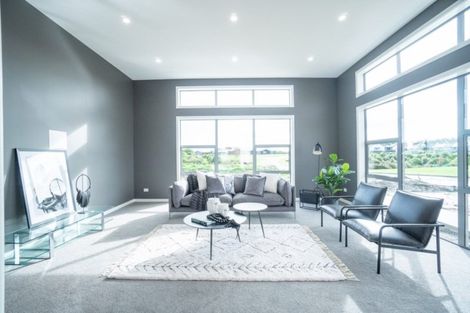 Photo of property in 9 Loveston Lane, Kelvin Grove, Palmerston North, 4470