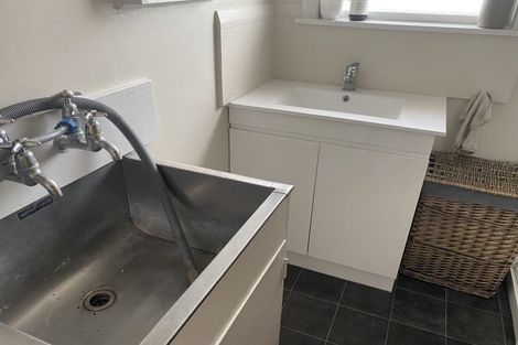 Photo of property in 6-7 Gibson Court, Roslyn, Palmerston North, 4414