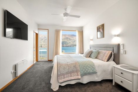 Photo of property in 32 Lismore Street, Wanaka, 9305
