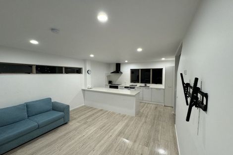 Photo of property in Lakeview Terrace, 19/14 Ambrico Place, New Lynn, Auckland, 0600