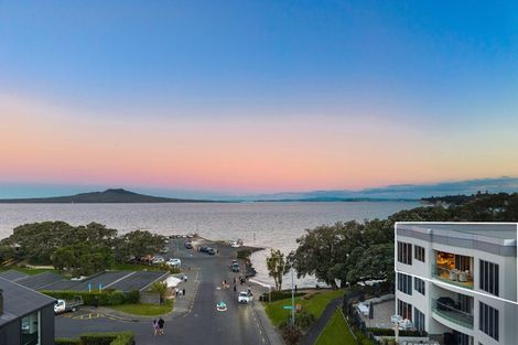 Photo of property in 1/7 The Promenade, Takapuna, Auckland, 0622