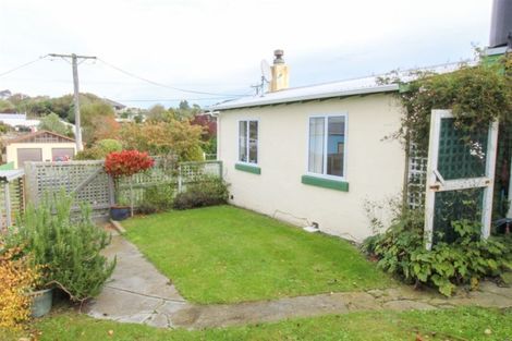 Photo of property in 24 Semple Street, Kakanui, Oamaru, 9495