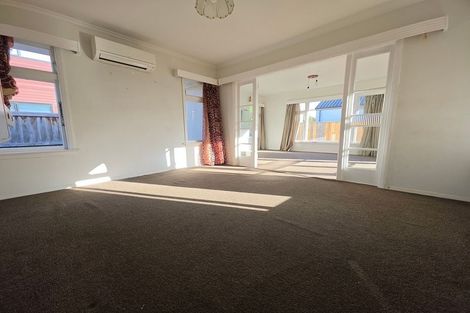 Photo of property in 153 Ilam Road, Ilam, Christchurch, 8041