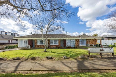 Photo of property in 28 Landscape Road, Papatoetoe, Auckland, 2025