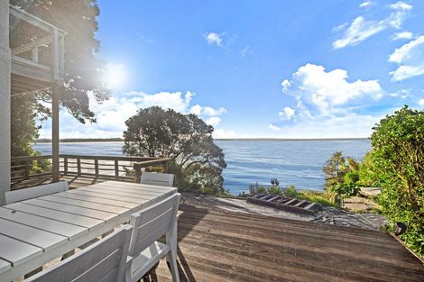 Photo of property in 15 Torkar Road, Clarks Beach, 2122