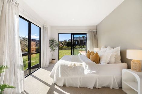 Photo of property in 12 Jacks Point Rise, Jacks Point, Queenstown, 9371