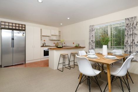 Photo of property in 143e Hobsonville Road, West Harbour, Auckland, 0618