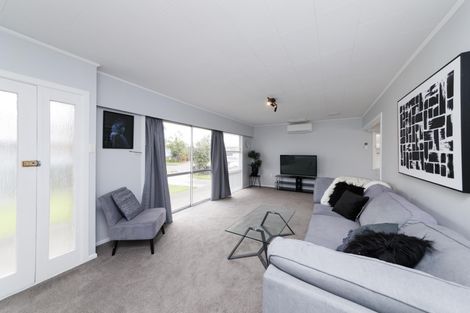 Photo of property in 26 Apollo Parade, Milson, Palmerston North, 4414