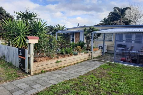 Photo of property in 190 Maunsell Road, Port Waikato, Tuakau, 2695