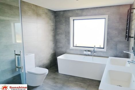 Photo of property in 148 Greenhithe Road, Greenhithe, Auckland, 0632